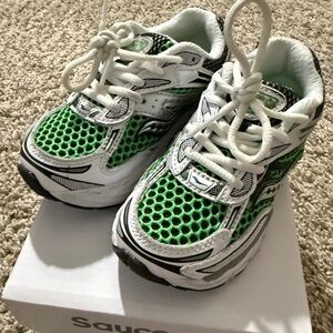 Saucony Omni 9 (Toddler)